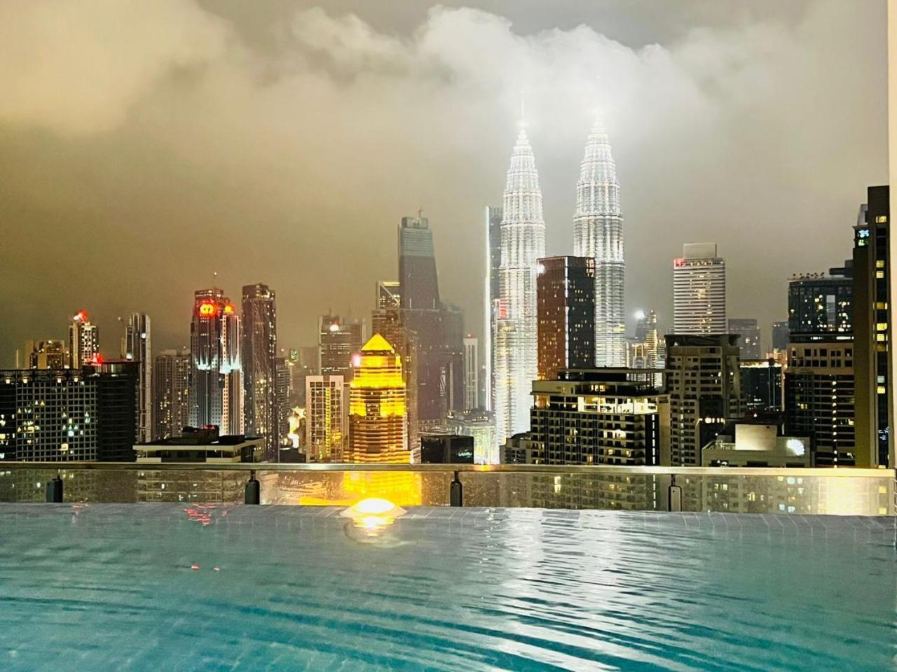 The Infinitum Kualalumpur Skypool Hotel Kuala Lumpur Exterior foto